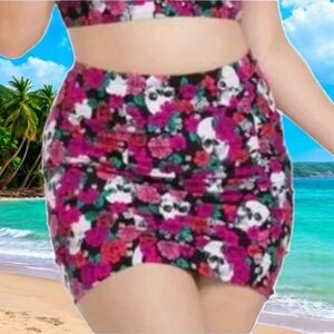 TORRID Plus Size Ruched Floral All Over Skull Rose Design Swim Skirt With Breif